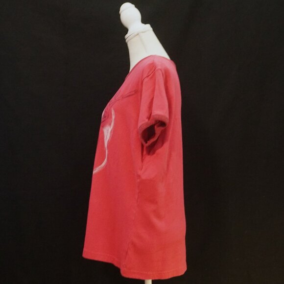 Disney Studio Collection Vintage Cruella Pink Graphic Tee Women’s XL - Picture 6 of 8